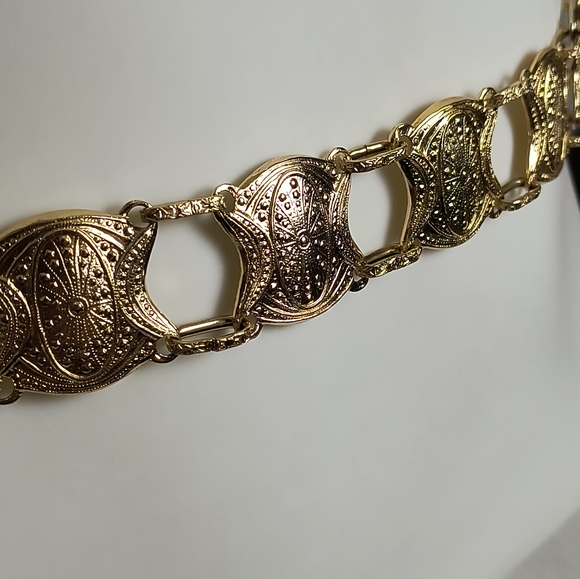 Statement Belt Gold Tone Rare Hong Kong
